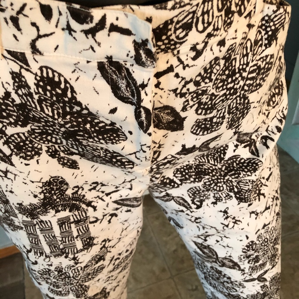 Capris2/$20 - Picture 3 of 7